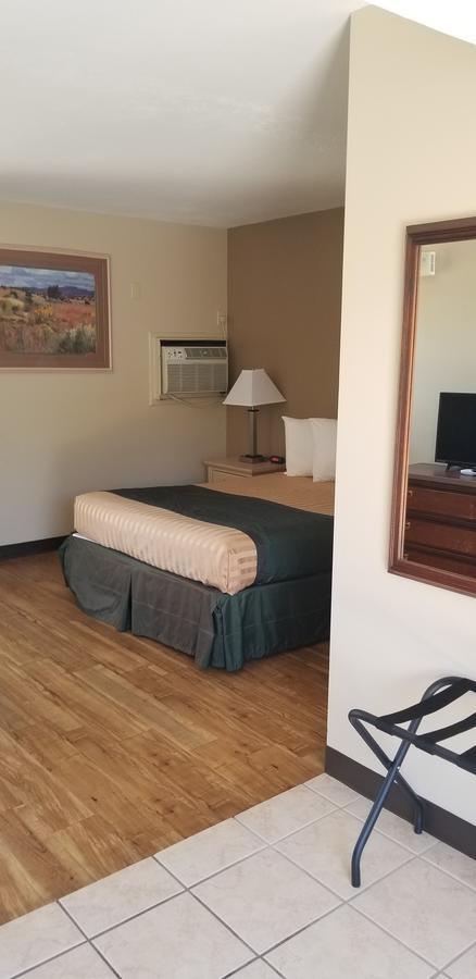 Lake Powell Canyon Inn Пейдж Экстерьер фото