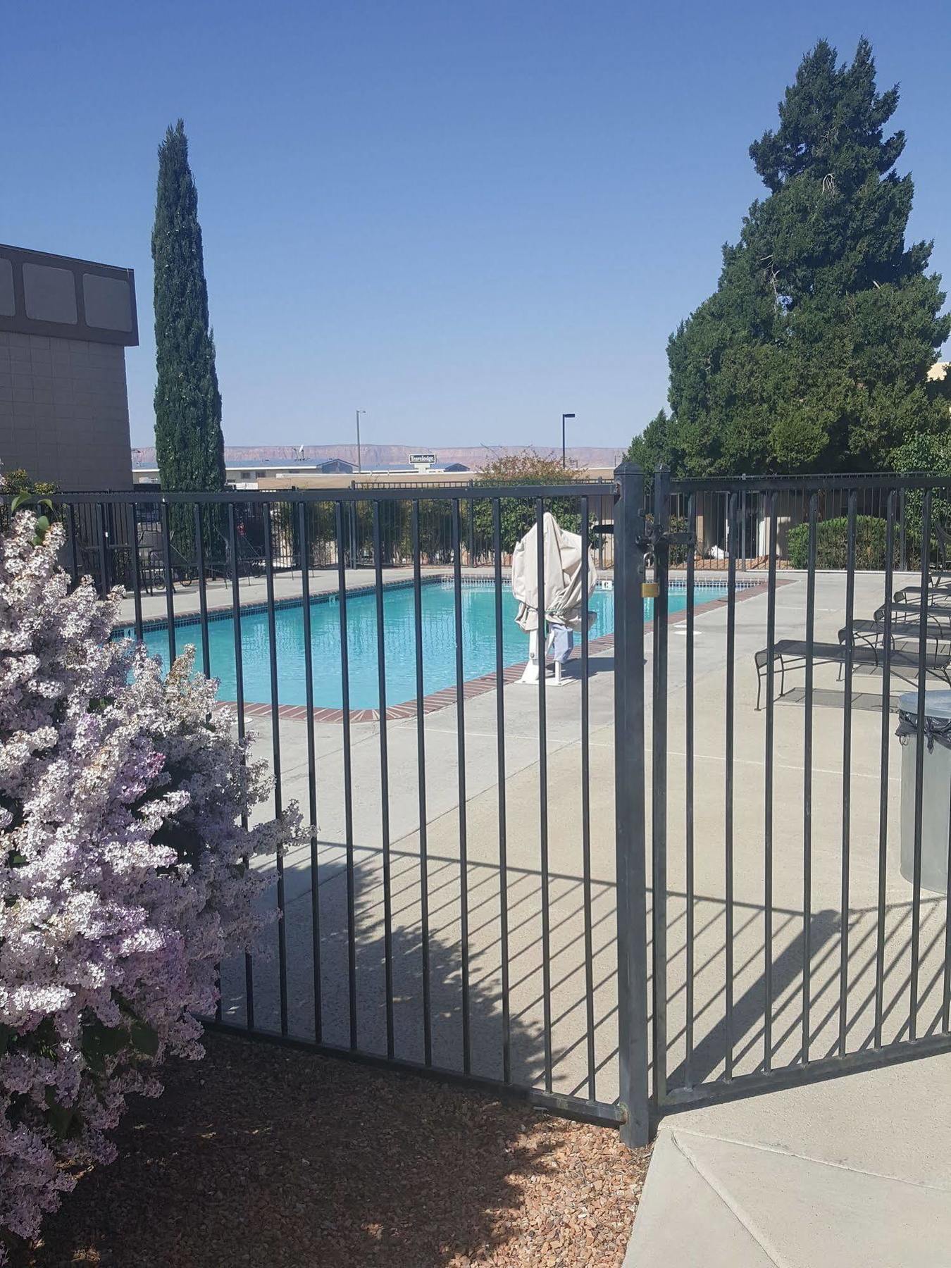 Lake Powell Canyon Inn Пейдж Экстерьер фото